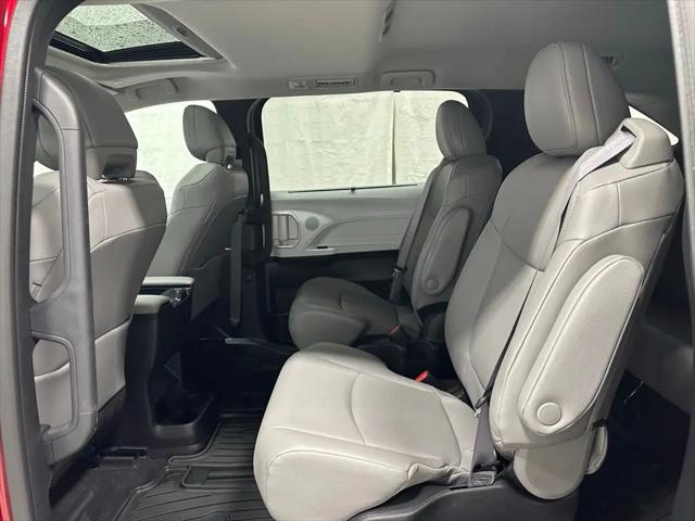 2025 Toyota Sienna XLE