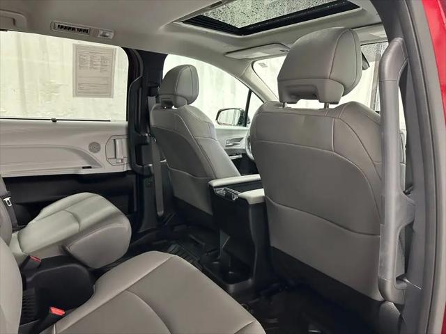 2025 Toyota Sienna XLE