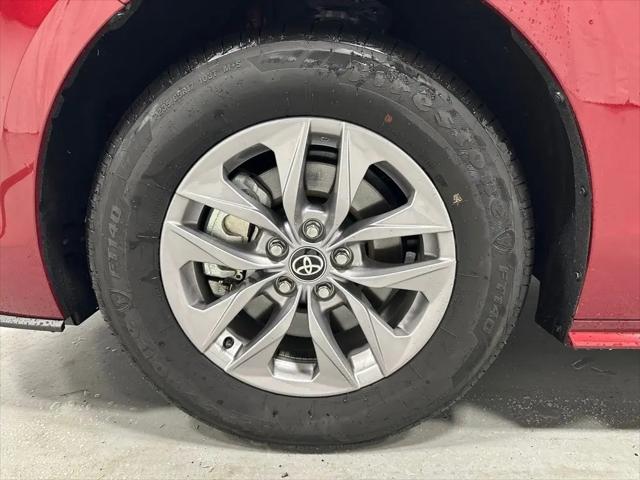 2025 Toyota Sienna XLE