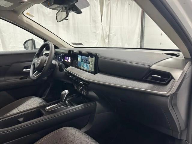 2025 Nissan Kicks SV Intelligent AWD