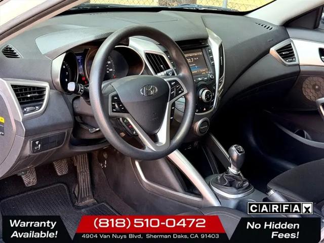 2013 Hyundai Veloster Base w/Black