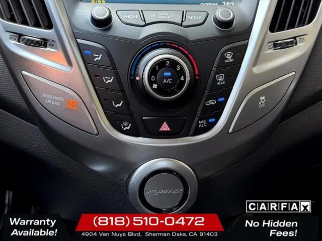 2013 Hyundai Veloster Base w/Black