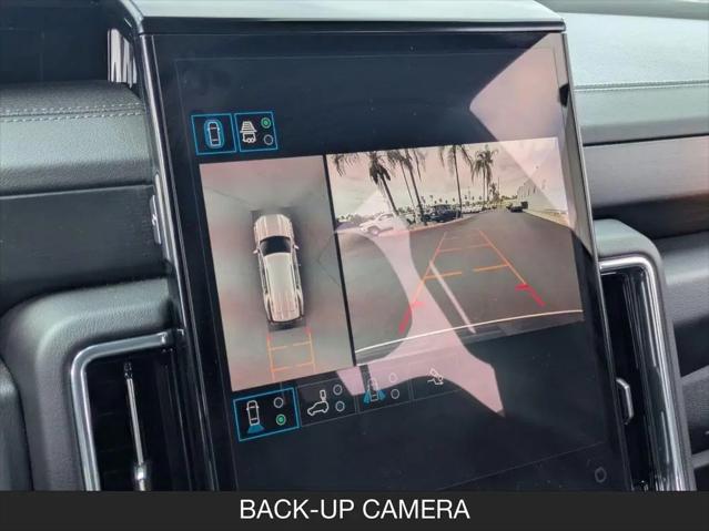2025 GMC Yukon 4WD Denali