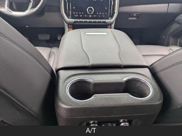 2025 GMC Yukon 4WD Denali