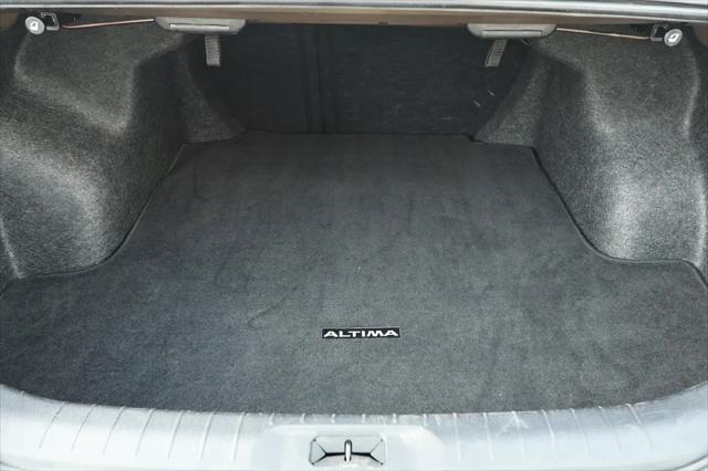 2024 Nissan Altima SV FWD
