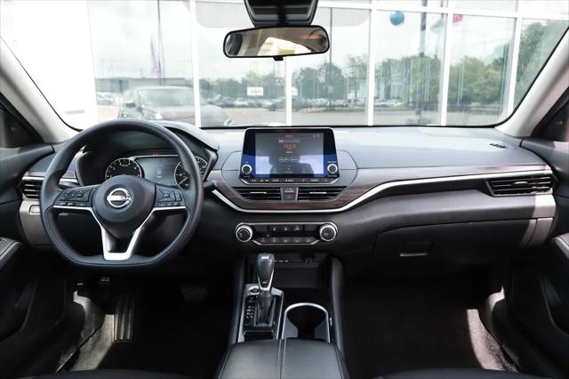 2024 Nissan Altima SV FWD