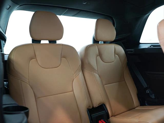 2018 Volvo XC90 T6 Momentum