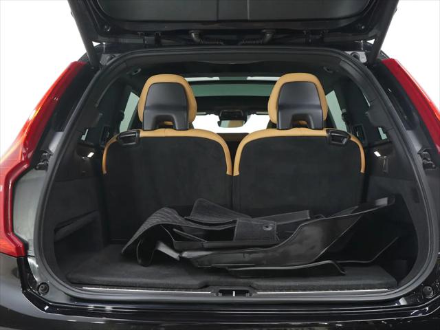 2018 Volvo XC90 T6 Momentum