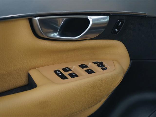 2018 Volvo XC90 T6 Momentum