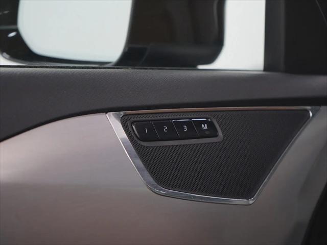 2018 Volvo XC90 T6 Momentum