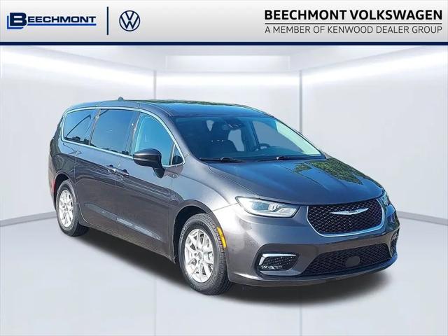 2023 Chrysler Pacifica Touring L for sale in Cincinnati, OH
