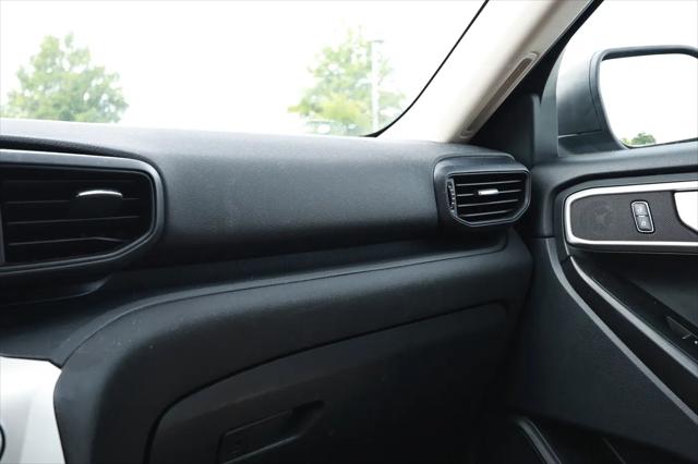 2021 Ford Explorer Base