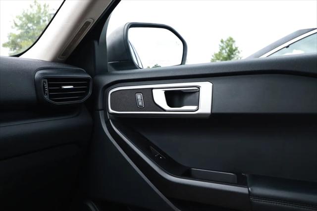 2021 Ford Explorer Base
