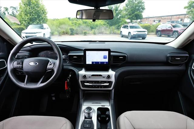 2021 Ford Explorer Base