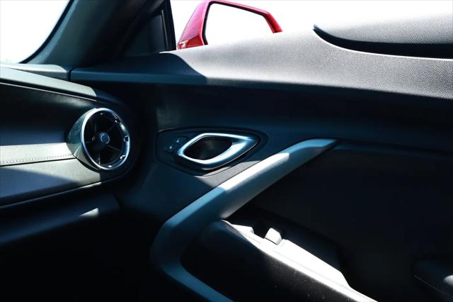 2022 Chevrolet Camaro RWD Coupe 1LT