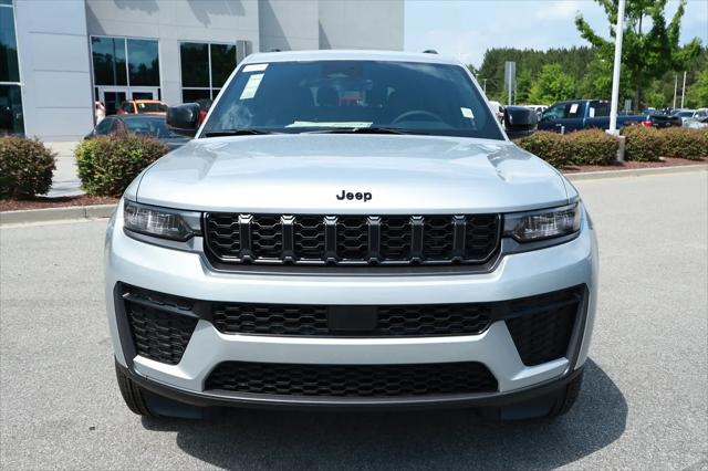 2026 Jeep Grand Cherokee L Altitude 4x2