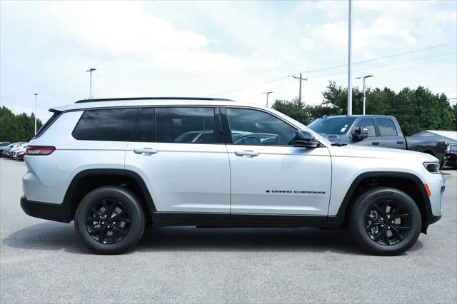 2026 Jeep Grand Cherokee L Altitude 4x2