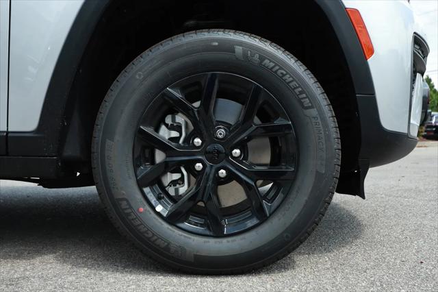 2026 Jeep Grand Cherokee L Altitude 4x2