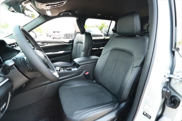 2026 Jeep Grand Cherokee L Altitude 4x2