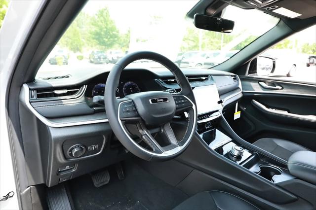 2026 Jeep Grand Cherokee L Altitude 4x2