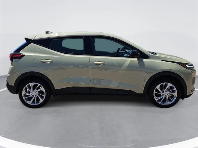 2027 Chevrolet Bolt LT FWD
