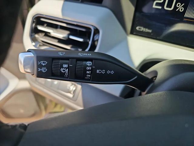 2027 Chevrolet Bolt LT FWD