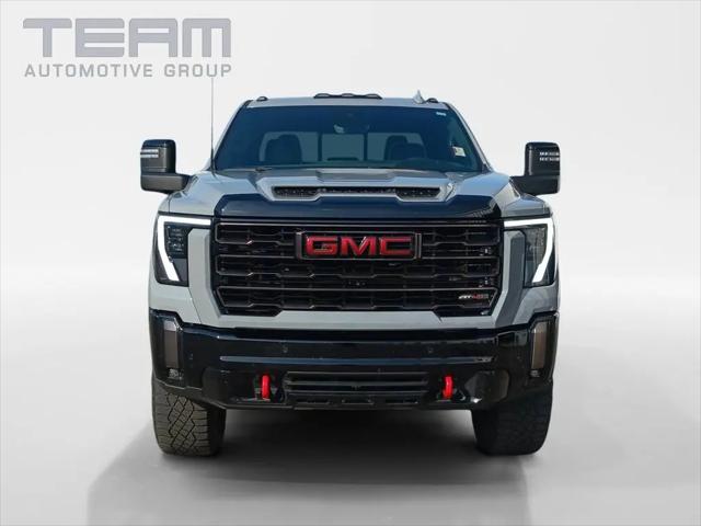 2024 GMC Sierra 2500HD 4WD Crew Cab Standard Bed AT4X