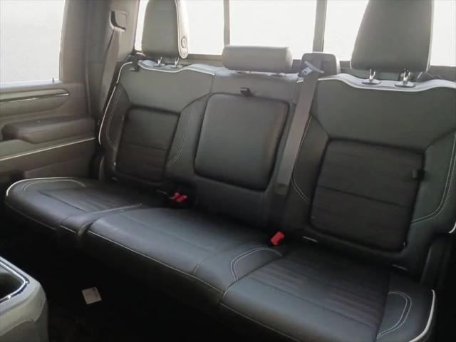 2024 GMC Sierra 2500HD 4WD Crew Cab Standard Bed AT4X