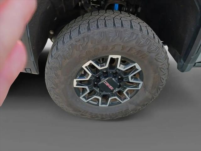 2024 GMC Sierra 2500HD 4WD Crew Cab Standard Bed AT4X