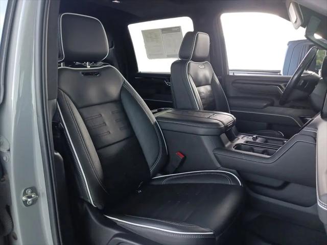 2024 GMC Sierra 2500HD 4WD Crew Cab Standard Bed AT4X