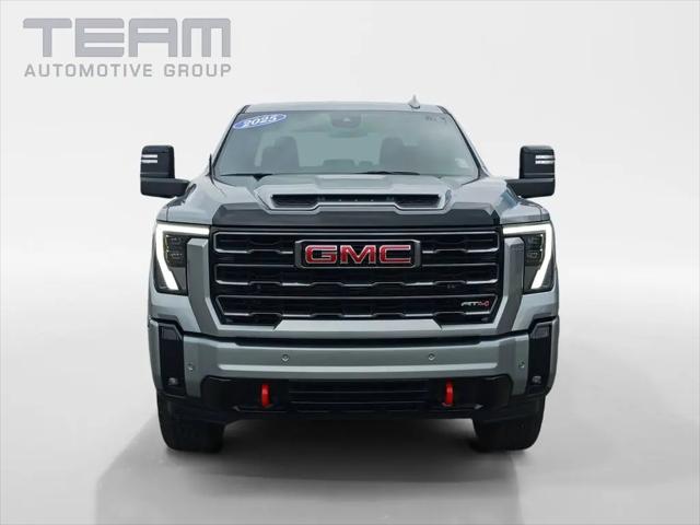 2025 GMC Sierra 2500HD 4WD Crew Cab Standard Bed AT4