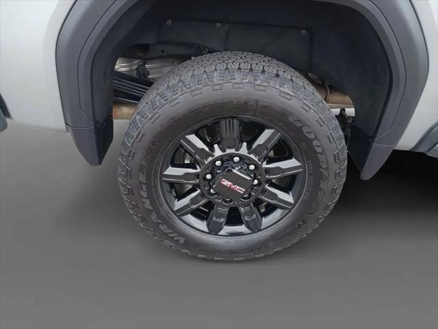 2025 GMC Sierra 2500HD 4WD Crew Cab Standard Bed AT4