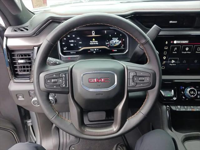 2025 GMC Sierra 2500HD 4WD Crew Cab Standard Bed AT4