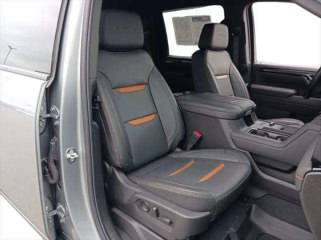 2025 GMC Sierra 2500HD 4WD Crew Cab Standard Bed AT4
