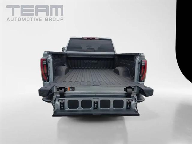 2025 GMC Sierra 2500HD 4WD Crew Cab Standard Bed AT4