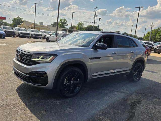 2023 Volkswagen Atlas Cross Sport 3.6L V6 SEL R-Line Black