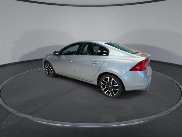 2017 Volvo S60 T5 Dynamic
