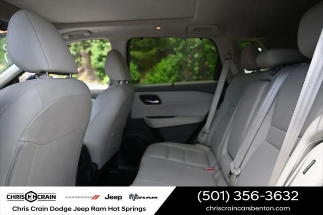 2023 Nissan Rogue SL FWD