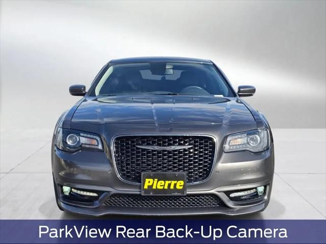 2022 Chrysler 300 Touring-L
