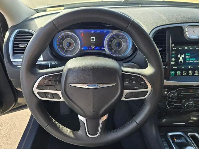 2022 Chrysler 300 Touring-L