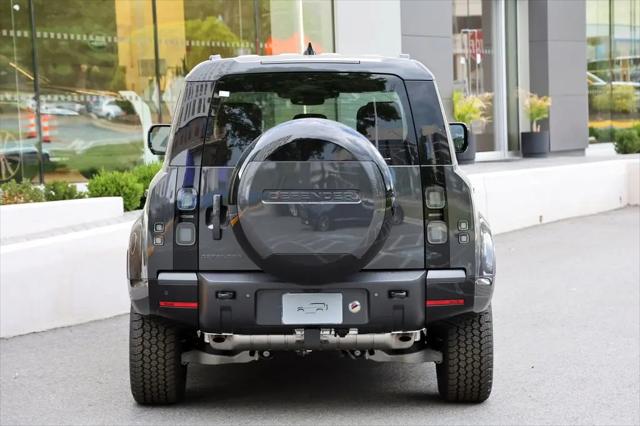2026 Land Rover Defender P400 X-Dynamic SE