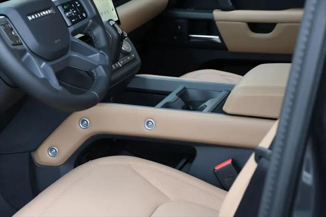 2026 Land Rover Defender P400 X-Dynamic SE