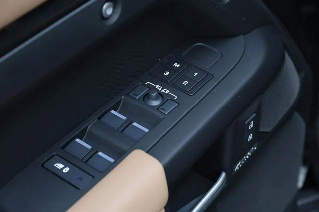 2026 Land Rover Defender P400 X-Dynamic SE