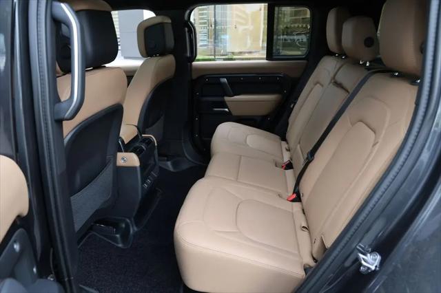 2026 Land Rover Defender P400 X-Dynamic SE