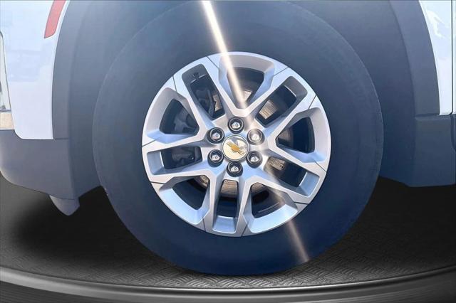 2023 Chevrolet Traverse AWD LS