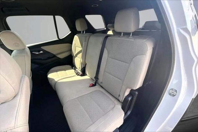 2023 Chevrolet Traverse AWD LS