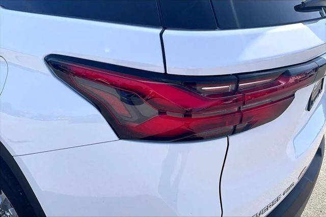 2023 Chevrolet Traverse AWD LS