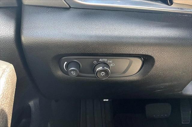 2023 Chevrolet Traverse AWD LS