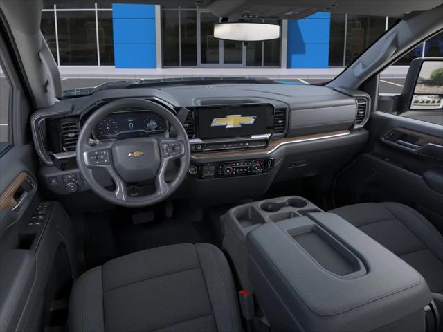 2026 Chevrolet Silverado 2500HD Crew Cab, Standard Bed, LT, 4WD