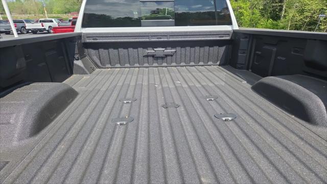 2026 Chevrolet Silverado 3500HD Crew Cab, Long Bed, LT Dual Rear Wheel, RWD